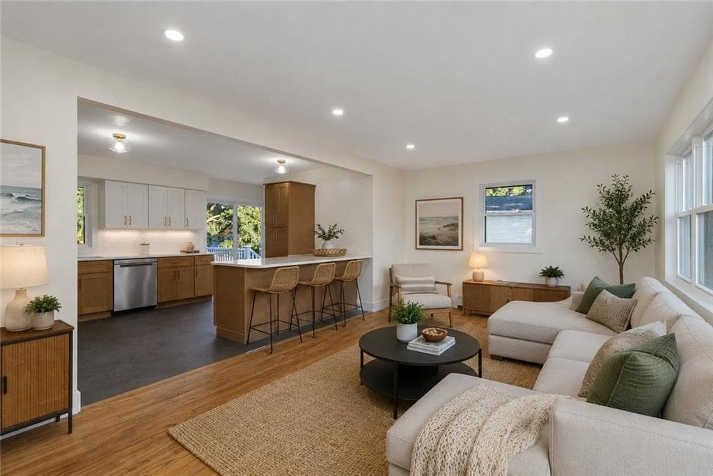 Single Family Residence at 6 Holmes Street, Westerly, photo 2 of 32