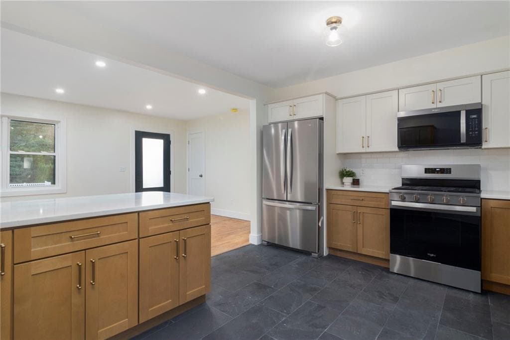 Single Family Residence at 6 Holmes Street, Westerly, photo 9 of 32