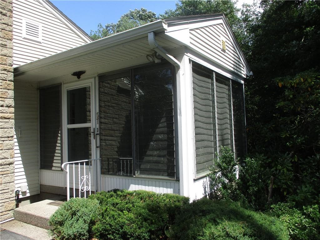 57 Amherst Street photo 4