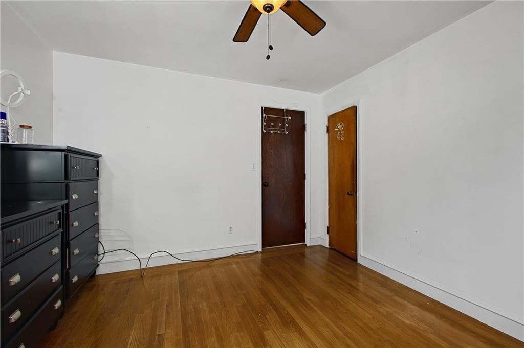 402 Webster Avenue photo 6