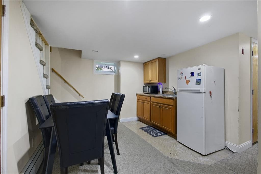 402 Webster Avenue photo 16