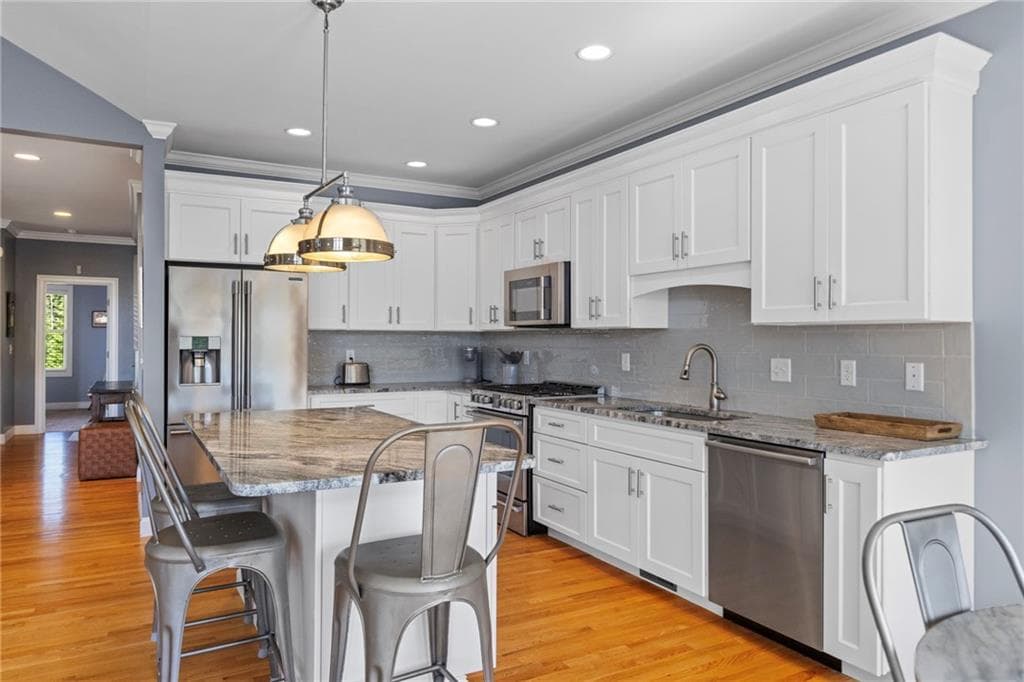 Condominium at 182 Rebels Way, Portsmouth, photo 12 of 49