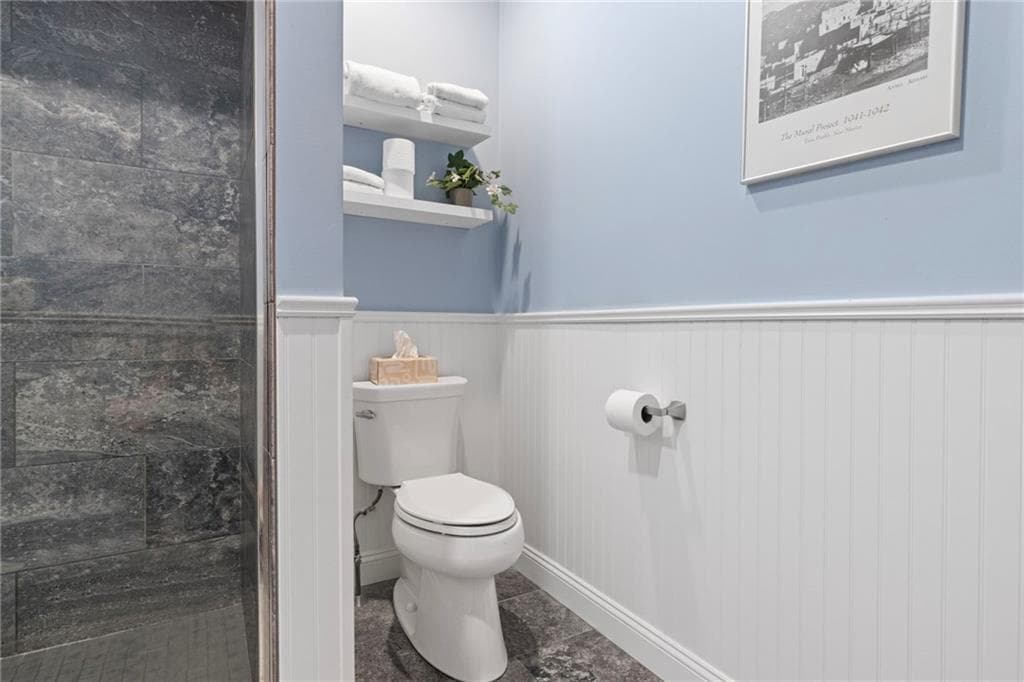 Condominium at 182 Rebels Way, Portsmouth, photo 36 of 49