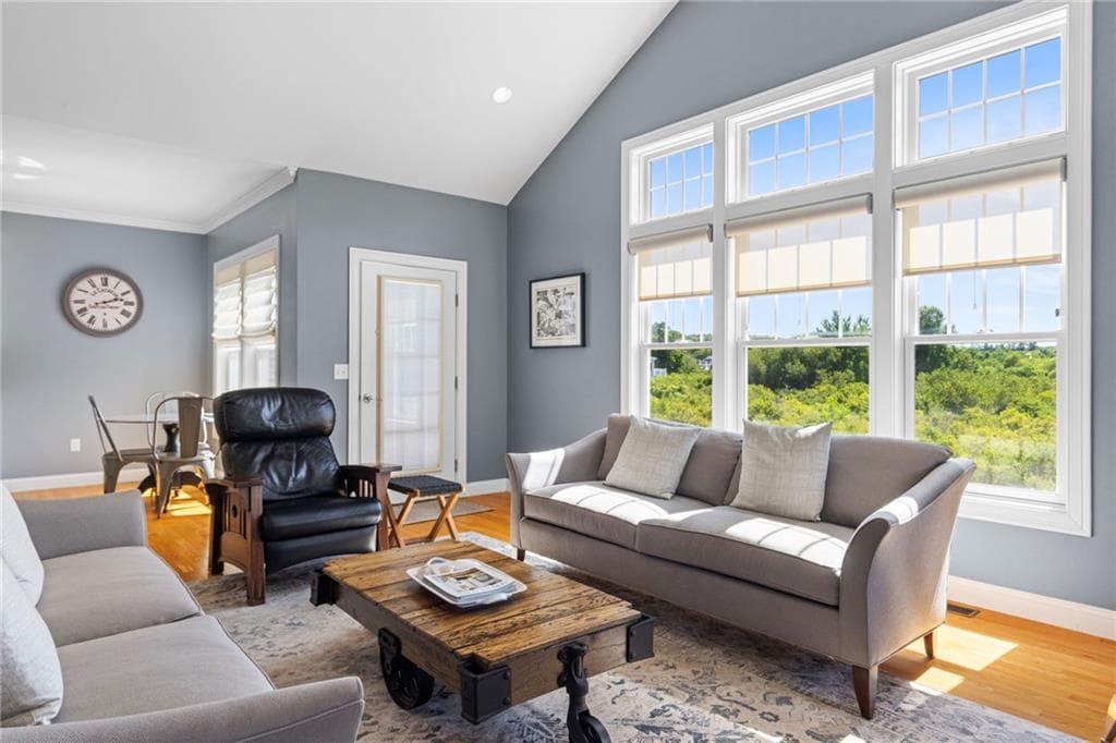 Condominium at 182 Rebels Way, Portsmouth, photo 18 of 49