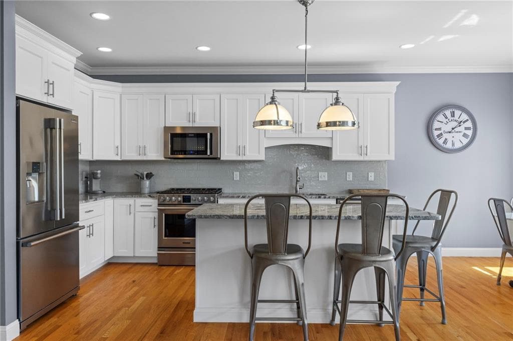 Condominium at 182 Rebels Way, Portsmouth, photo 11 of 49