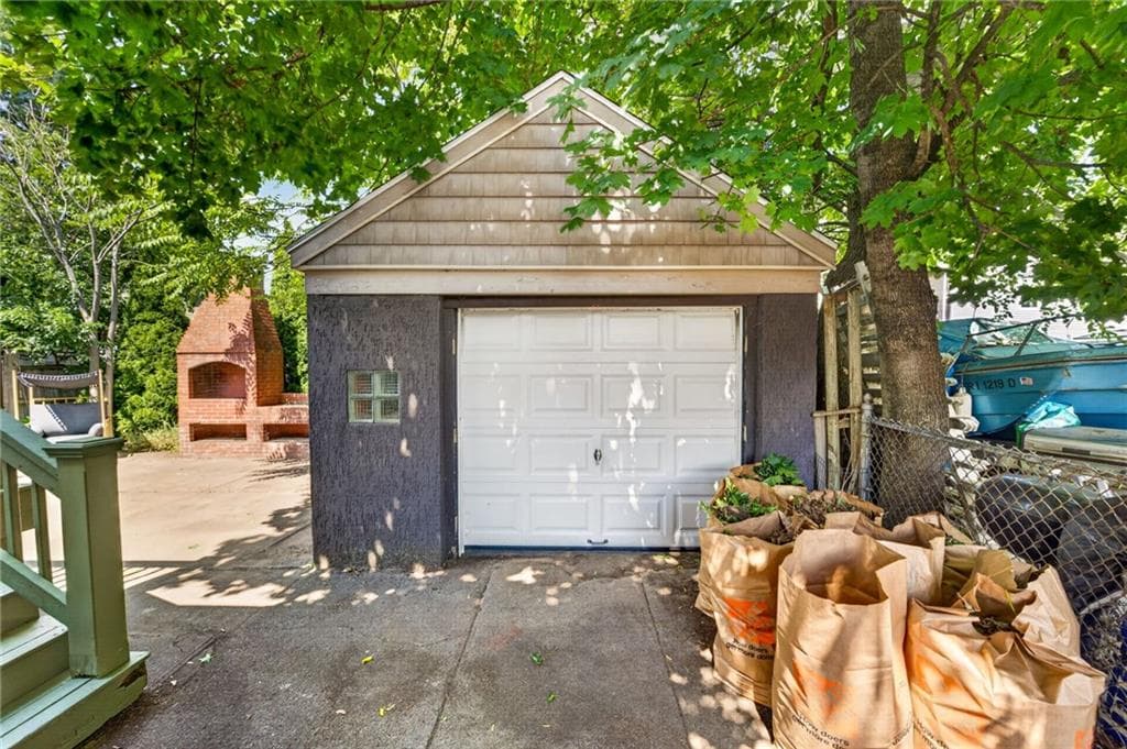 63 Georgia Avenue photo 3