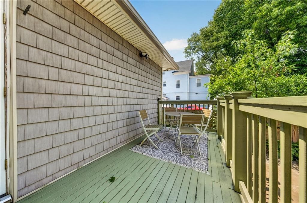 63 Georgia Avenue photo 5
