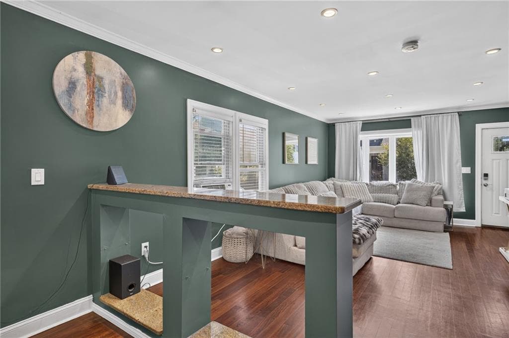 63 Georgia Avenue photo 10