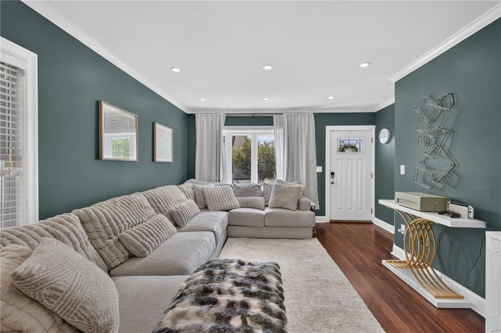 63 Georgia Avenue photo 8