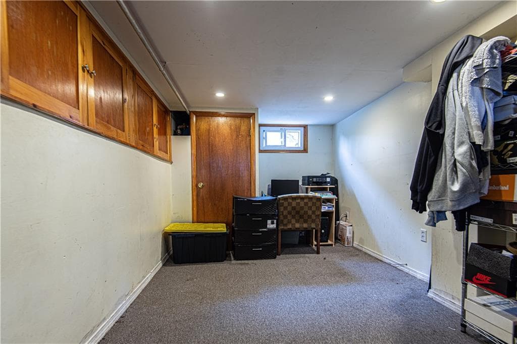 Single Family Residence at 16 Riverfarm Road, Cranston, photo 14 of 17
