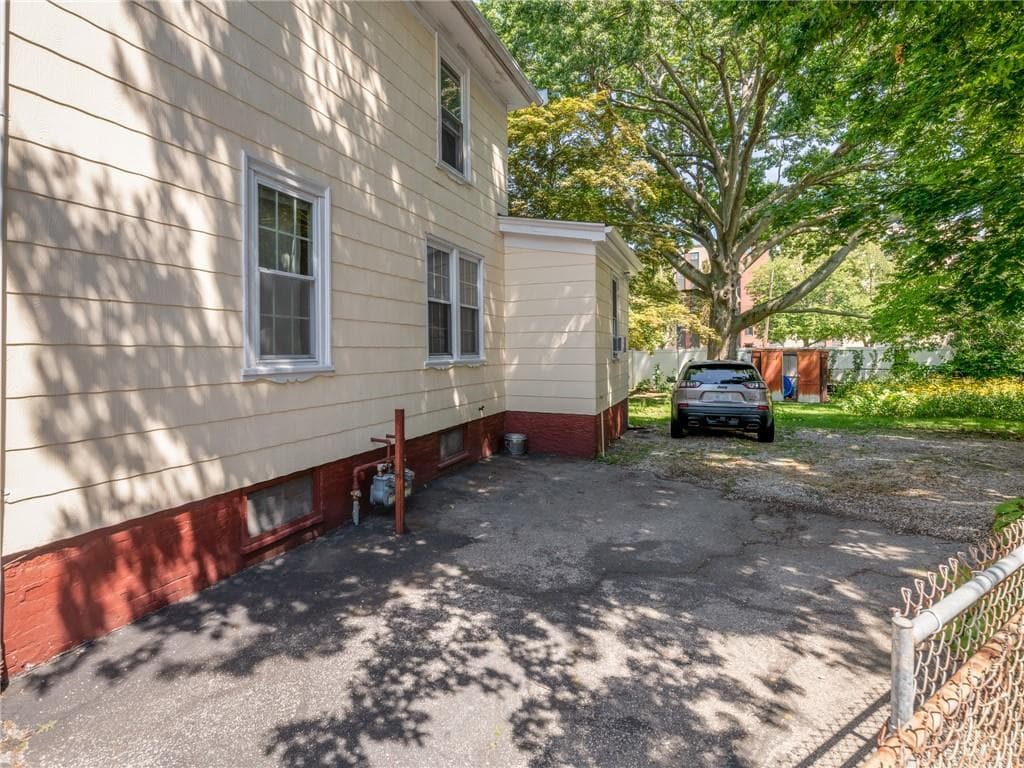 Multi Family at 37 39 Trenton Street, Pawtucket, photo 21 of 25