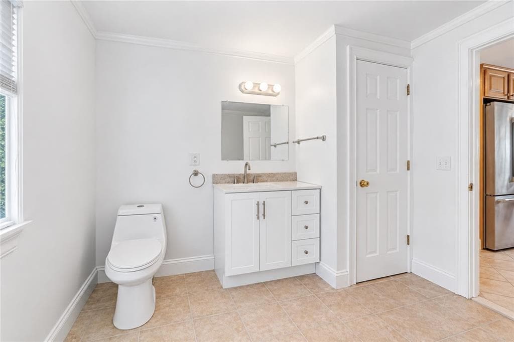 Condominium at 17 Bank Street UNIT D, Warwick, photo 27 of 44