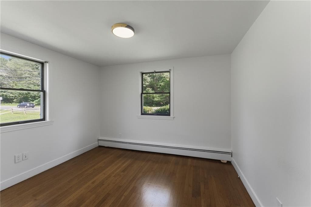 Single Family Residence at 430 Ten Rod Road, Exeter, photo 20 of 31