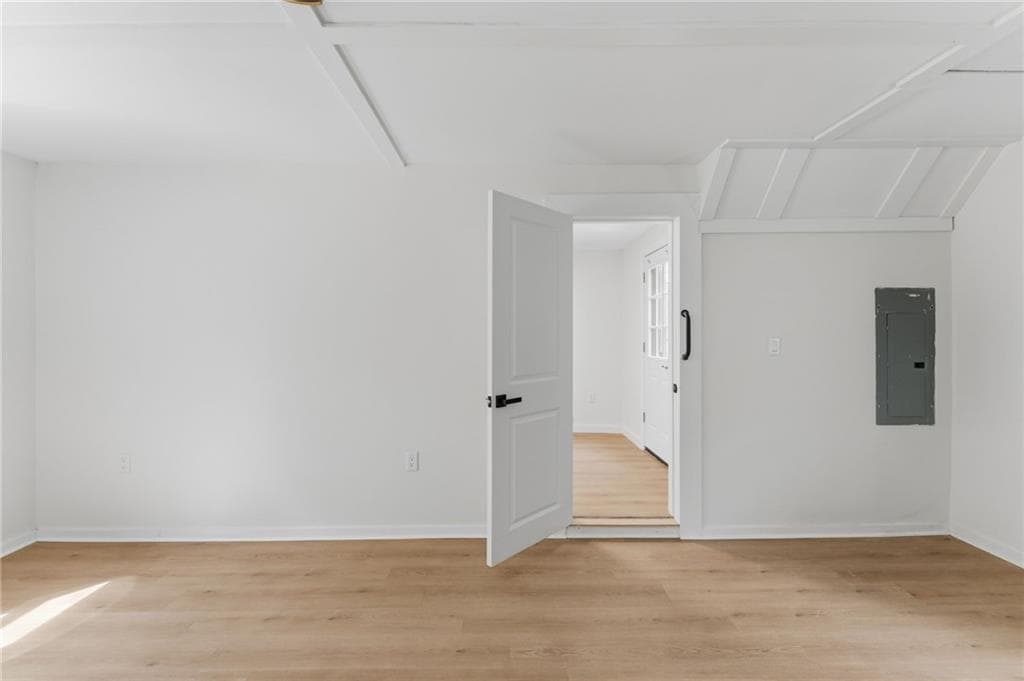 Single Family Residence at 430 Ten Rod Road, Exeter, photo 9 of 31