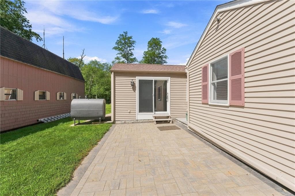 Single Family Residence at 430 Ten Rod Road, Exeter, photo 30 of 31