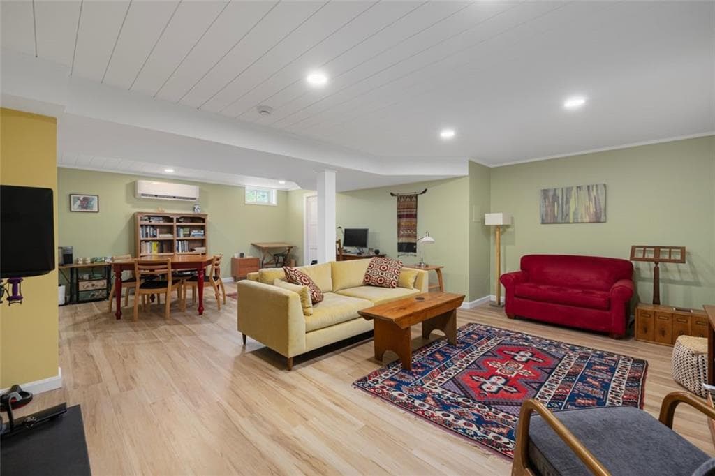 Condominium at 156 Driver Lane, South Kingstown, photo 23 of 36