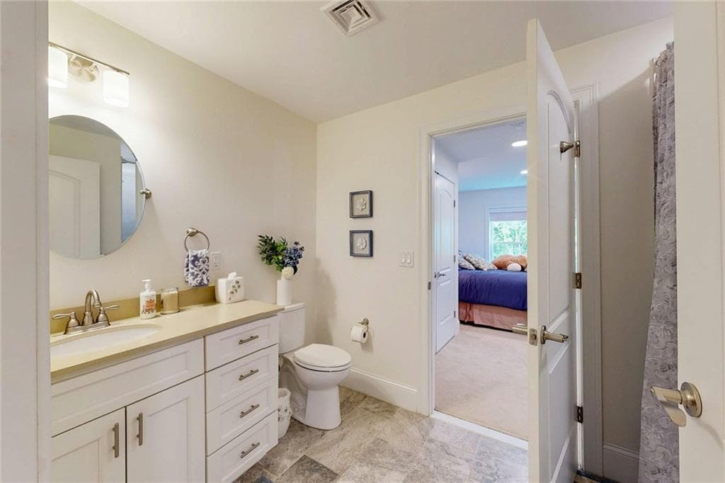 1404 South County Trail UNIT 203 photo 26