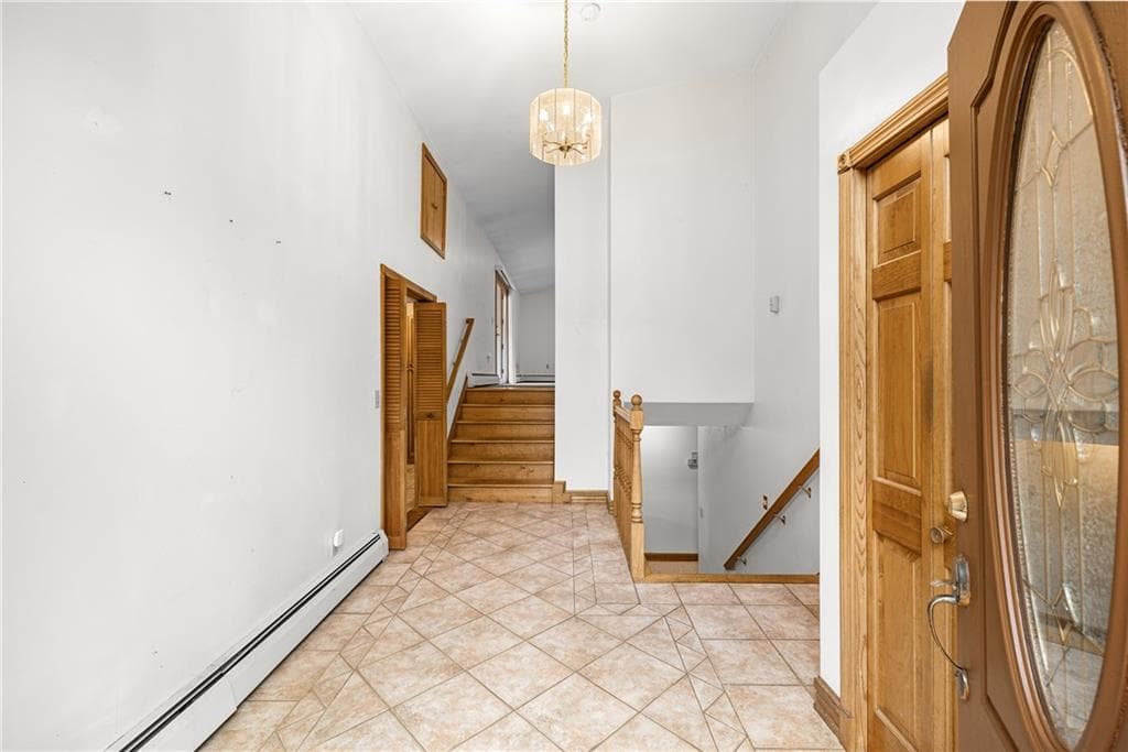 Single Family Residence at 2157 Middle Road, East Greenwich, photo 4 of 25