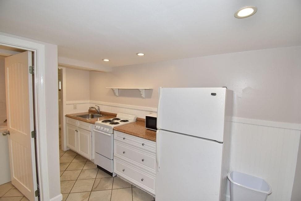 Condominium at 20 Winnapaug Road UNIT B7, Westerly, photo 6 of 14