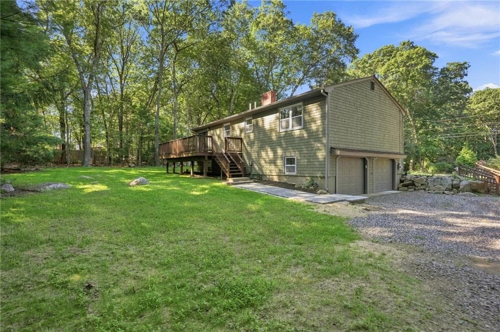 Single Family Residence at 154 Spring Valley Drive, East Greenwich, photo 6 of 29