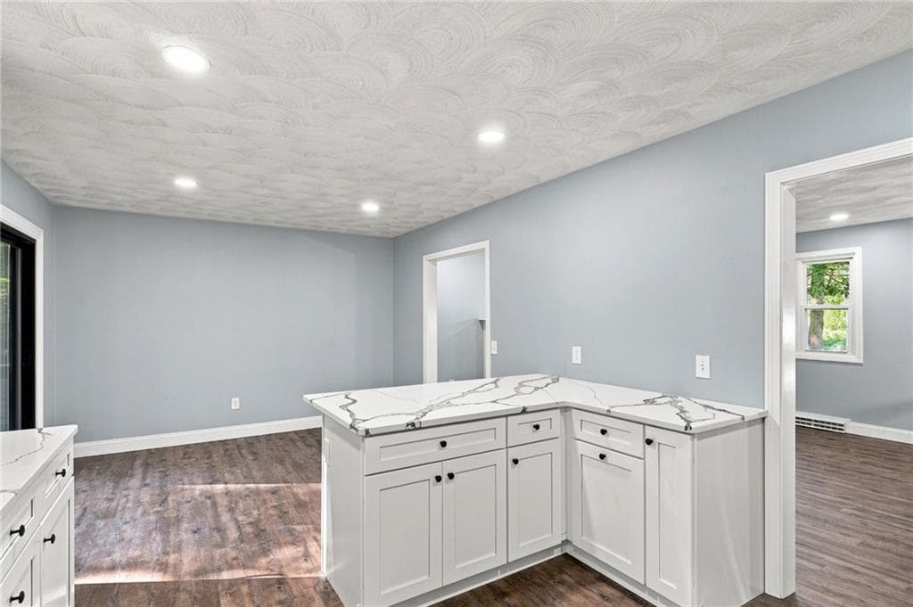 Single Family Residence at 154 Spring Valley Drive, East Greenwich, photo 16 of 29