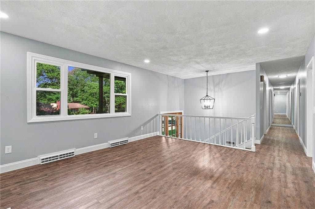 Single Family Residence at 154 Spring Valley Drive, East Greenwich, photo 10 of 29