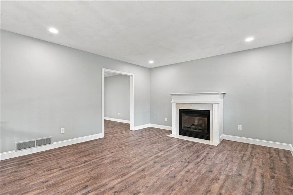 Single Family Residence at 154 Spring Valley Drive, East Greenwich, photo 11 of 29
