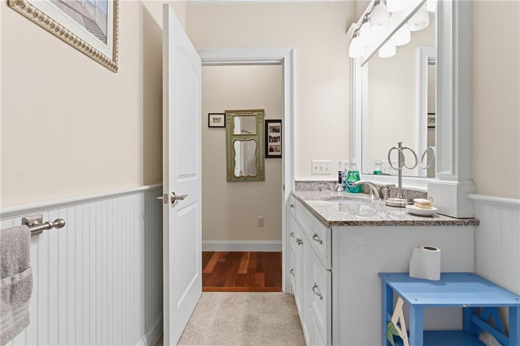 Condominium at 31 Butterfly Drive, Westerly, photo 20 of 49
