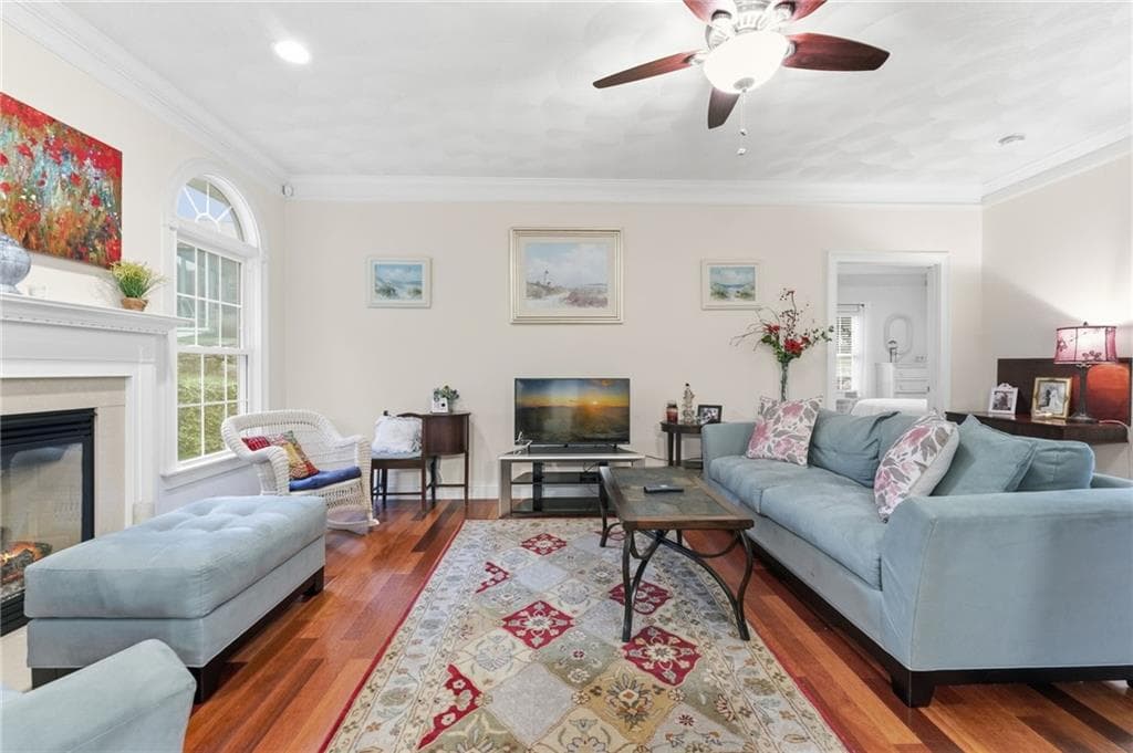 Condominium at 31 Butterfly Drive, Westerly, photo 11 of 49