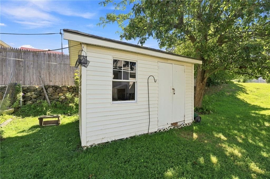 Single Family Residence at 7 Old Whipple Street, Cumberland, photo 6 of 44