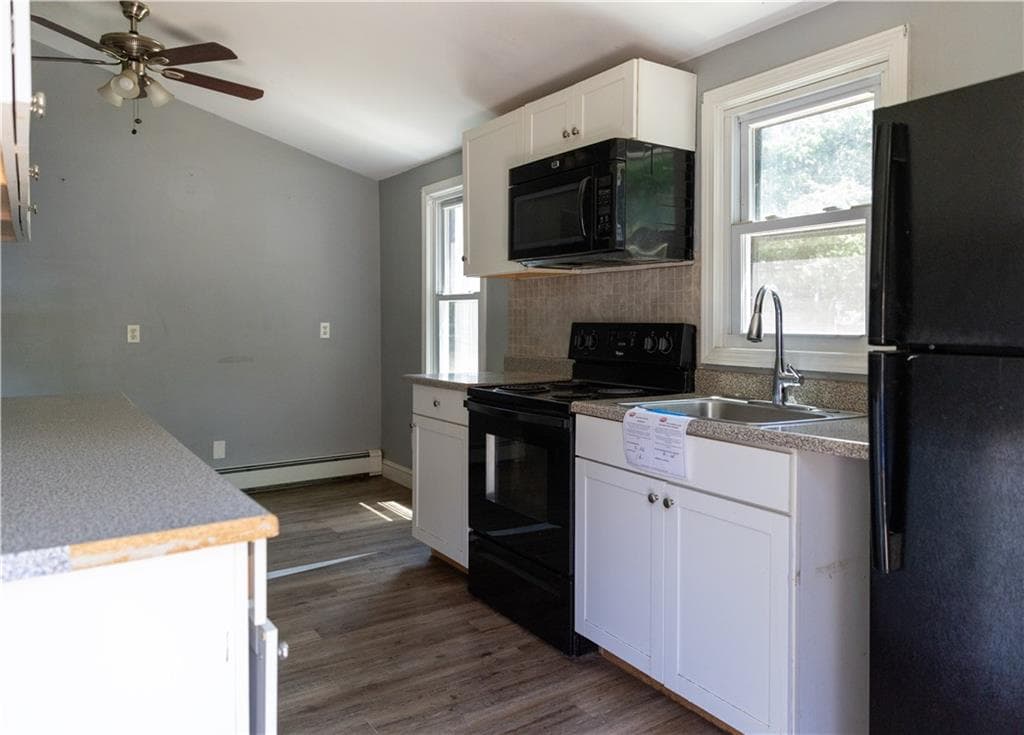 Single Family Residence at 6 Kathy Avenue, Coventry, photo 9 of 16