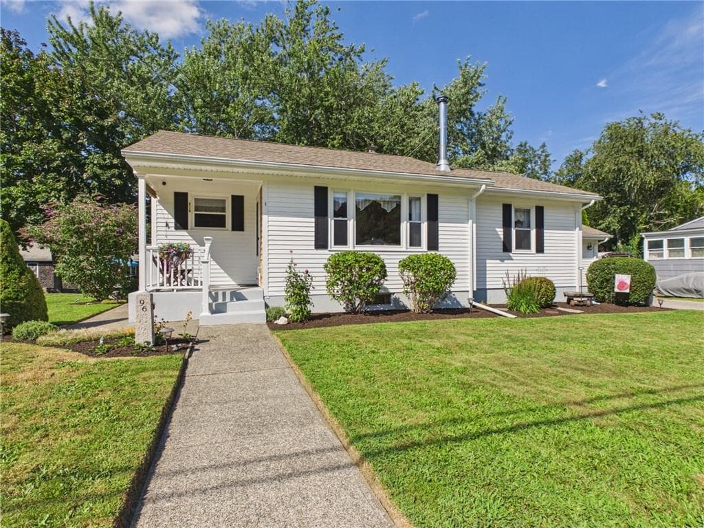 Single Family Residence at 96 Lepes Road, Tiverton, photo 2 of 35