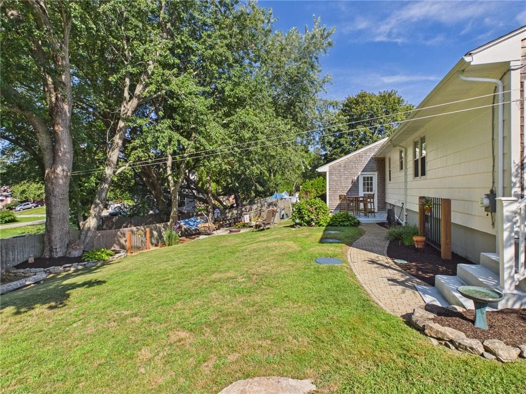 Single Family Residence at 96 Lepes Road, Tiverton, photo 5 of 35