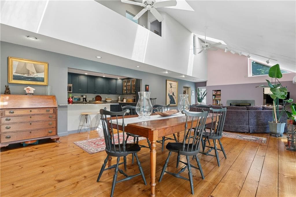 Single Family Residence at 24 Constellation Court, Jamestown, photo 13 of 49
