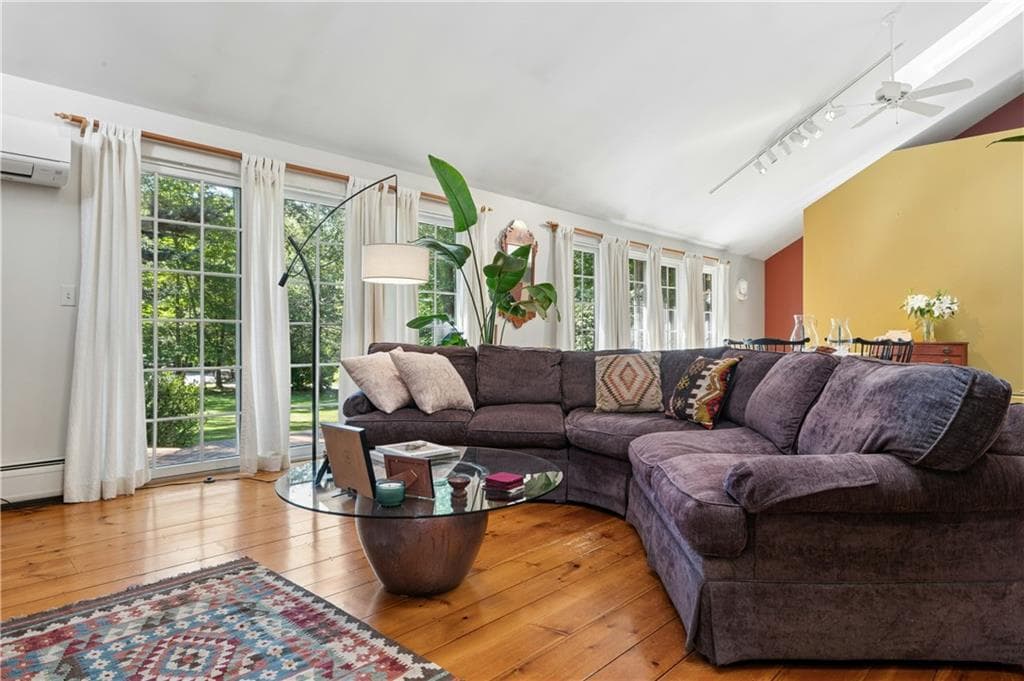 Single Family Residence at 24 Constellation Court, Jamestown, photo 10 of 49