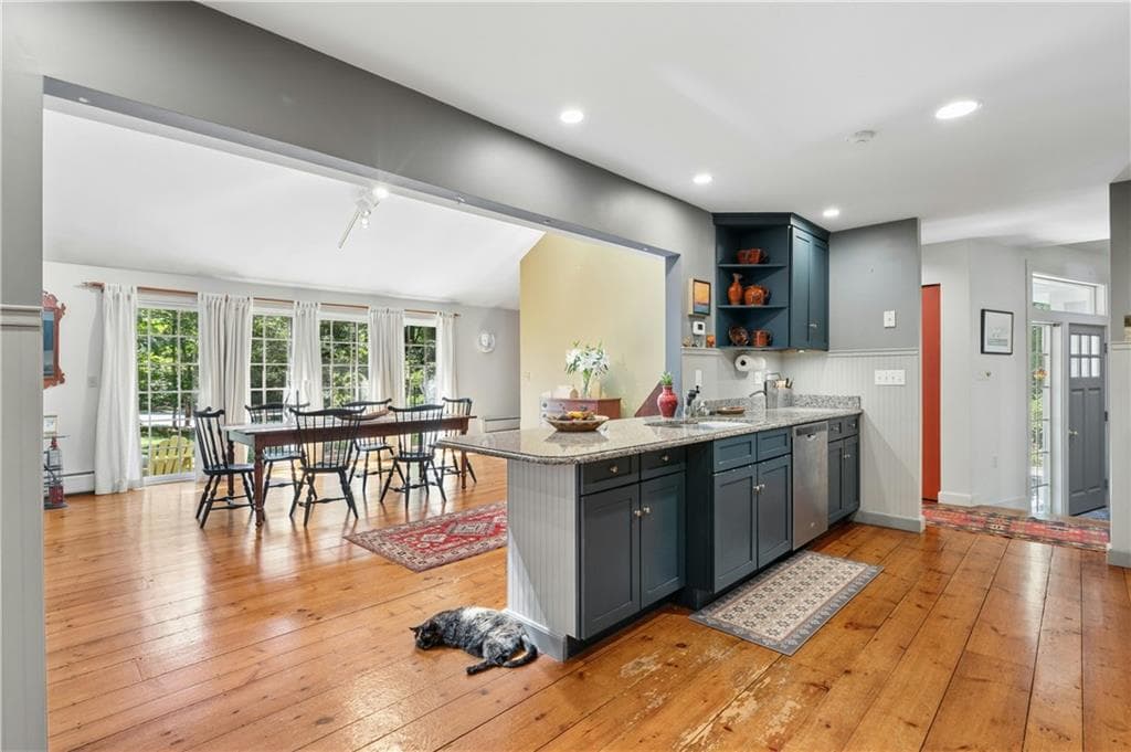 Single Family Residence at 24 Constellation Court, Jamestown, photo 18 of 49