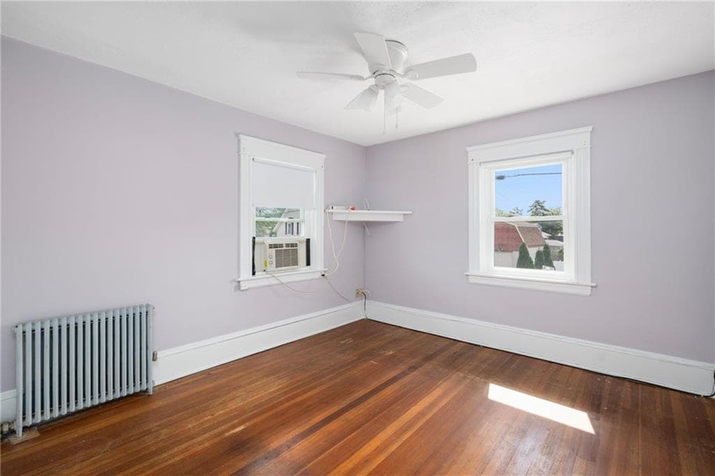 Single Family Residence at 265 Adams Street, Warwick, photo 13 of 27