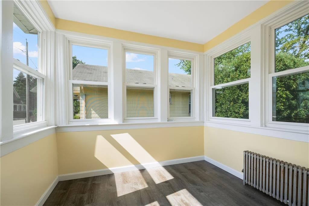 Single Family Residence at 265 Adams Street, Warwick, photo 12 of 27