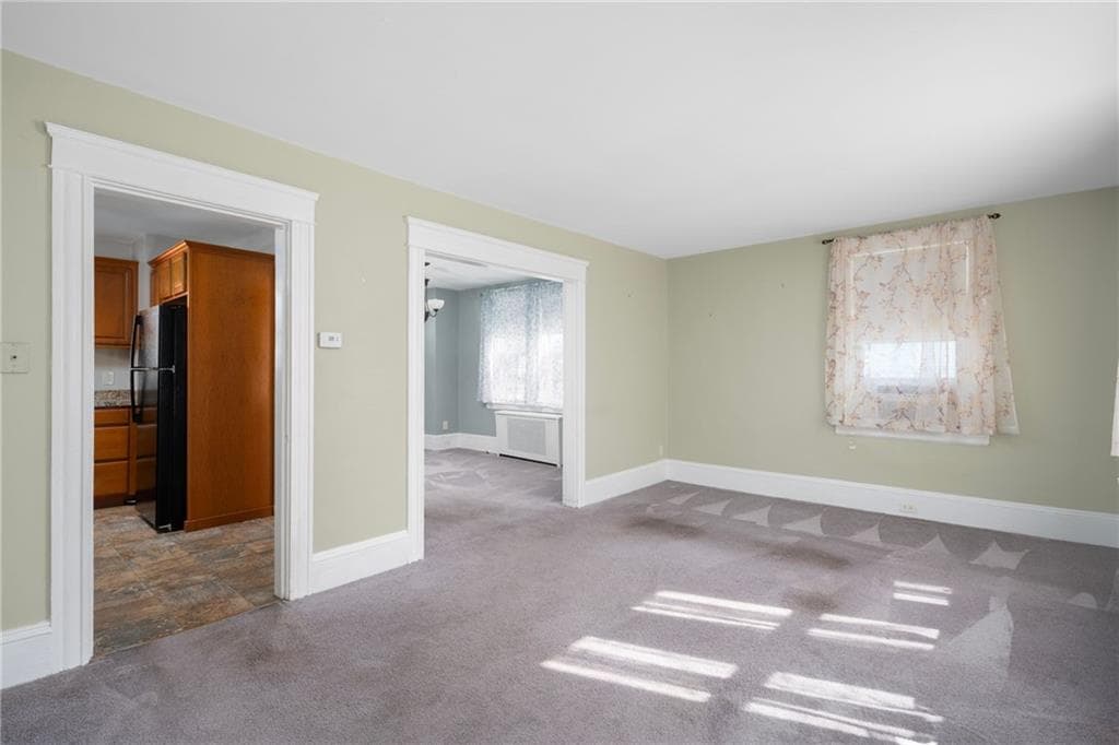 Single Family Residence at 265 Adams Street, Warwick, photo 7 of 27