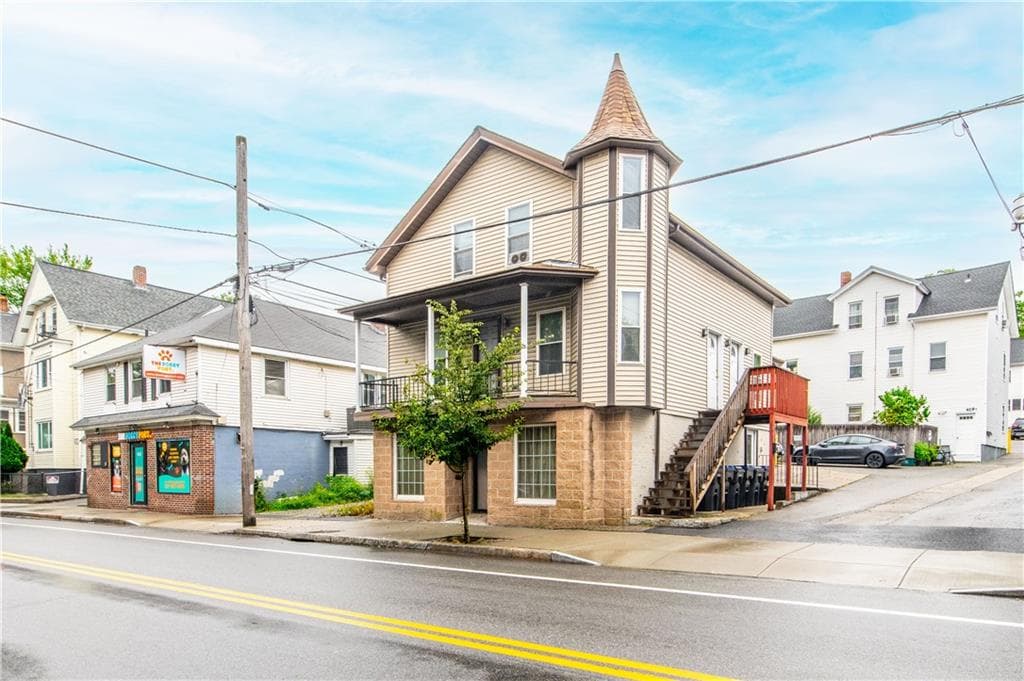 421 Broad Street