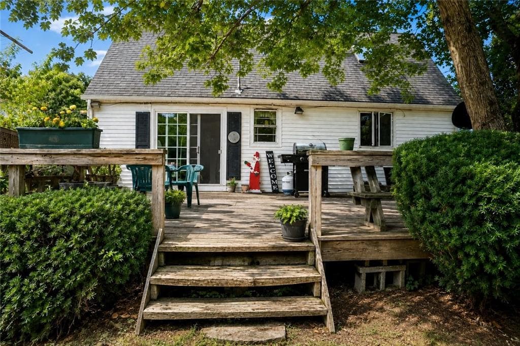 Single Family Residence at Warwick, photo 16 of 17