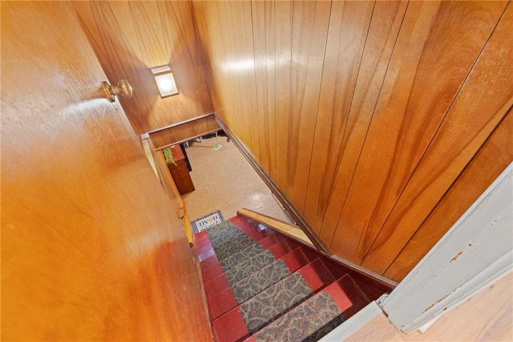 Single Family Residence at 30 Farnum Road, Warwick, photo 26 of 46