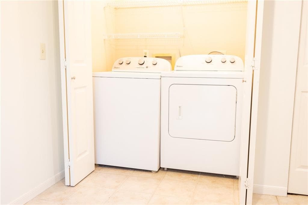 Condominium at 626 Smithfield Road UNIT 701, North Providence, photo 13 of 24