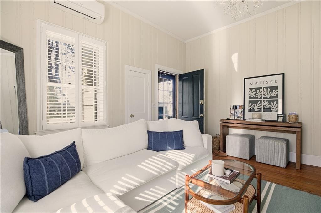Condominium at 28 Kay Street UNIT 3, Newport, photo 6 of 34