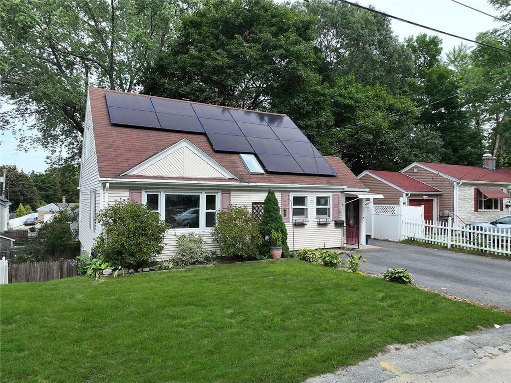 11 Harris Avenue