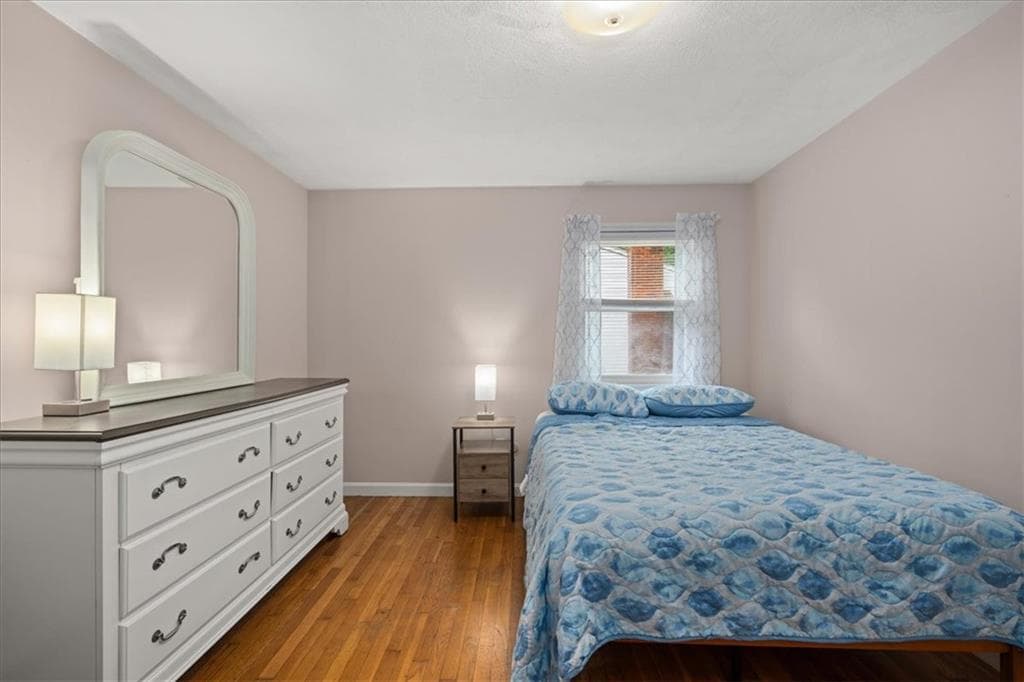 Single Family Residence at 10 Bow Run, Narragansett, photo 14 of 48