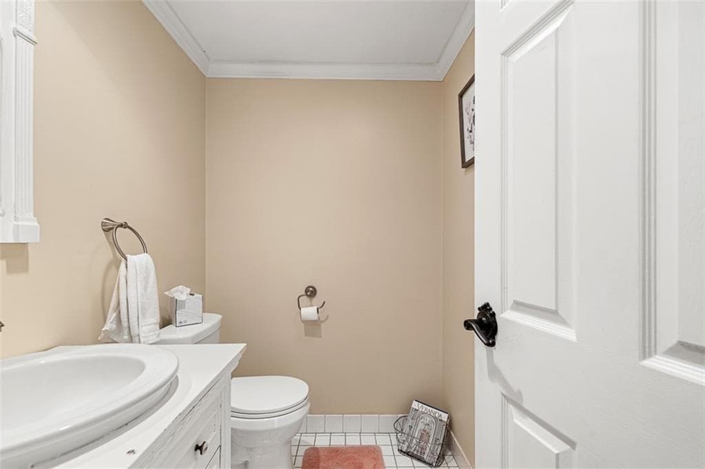 Condominium at 58 Needle Grove Point UNIT B, North Providence, photo 23 of 49