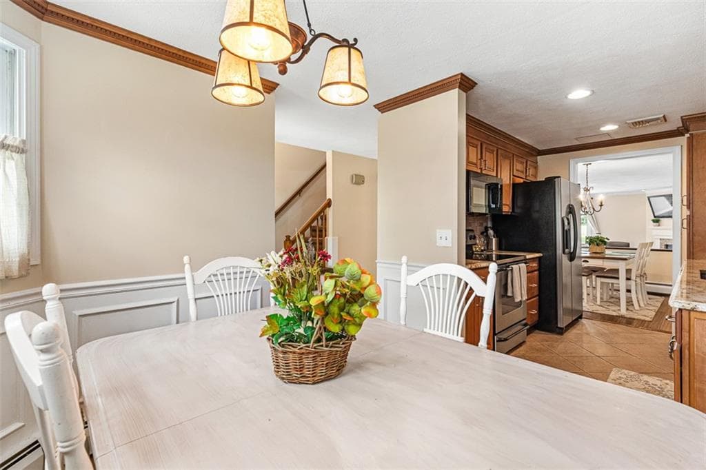 Condominium at 58 Needle Grove Point UNIT B, North Providence, photo 12 of 49