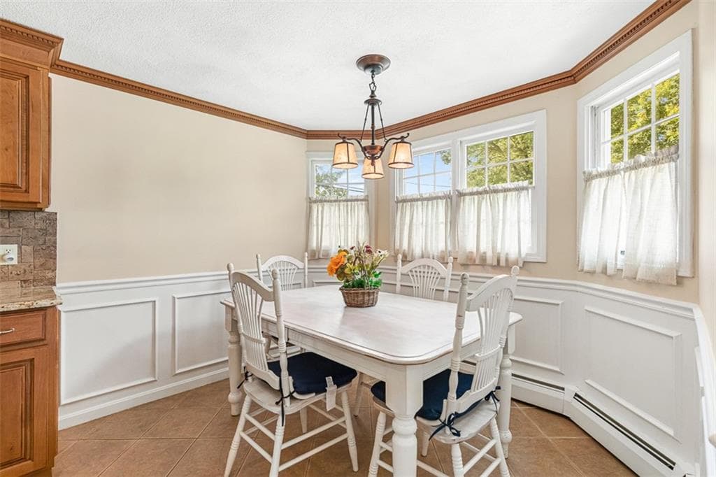 Condominium at 58 Needle Grove Point UNIT B, North Providence, photo 10 of 49