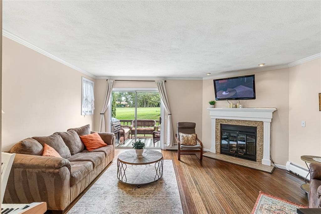Condominium at 58 Needle Grove Point UNIT B, North Providence, photo 19 of 49